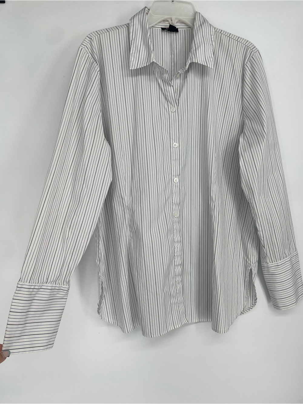 Crisp Black White Blue Stripes Long Sleeve Button Down Shirt Ann Taylor Factory